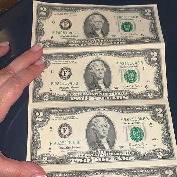 U.S. GOVERNMENT UNCUT SHEET TWO 2 DOLLAR - Picture 2 of 4